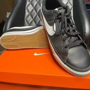 Nike Black Court Legacy